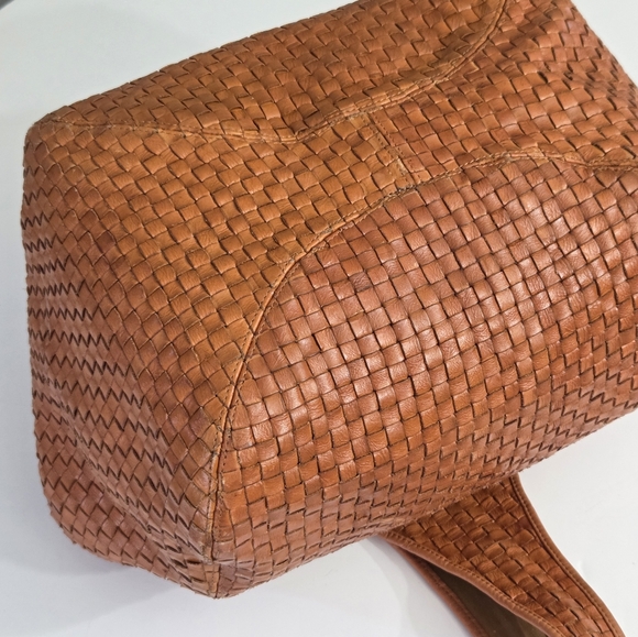 CLARE V BANDO BAG IN NATURAL WOVEN CHECKER LEATHER - Picture 9 of 16